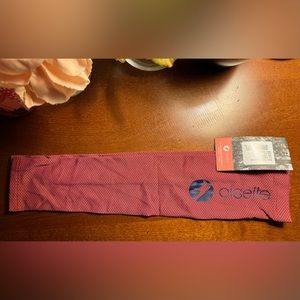 Oiselle flyout arm warmers
